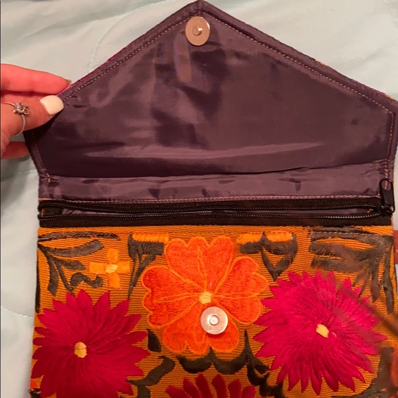 Clutch - Picture 4 of 5